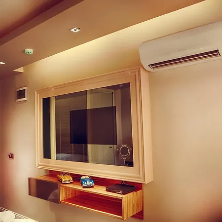 Upper House 3*