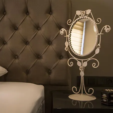 Upper House カシュ