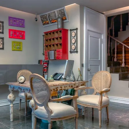 Upper House カシュ